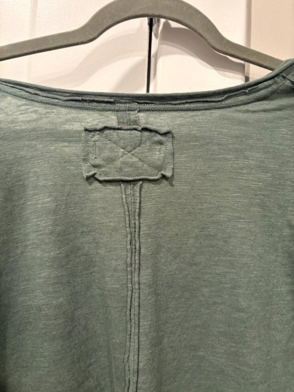 We The Free light sage green size large t-shirt - Picture 5 of 5